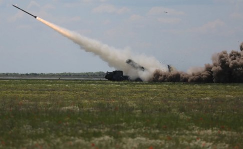 Генштаб показав успішні випробування ракети “Вільха-М”